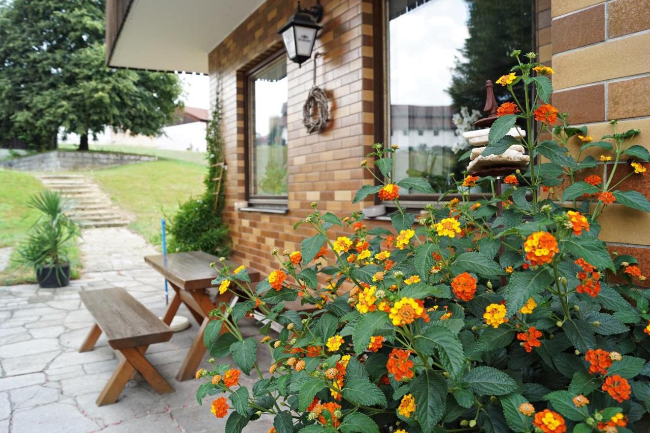 Hotel-Landgasthof Henghuber Rötz Kültér fotó